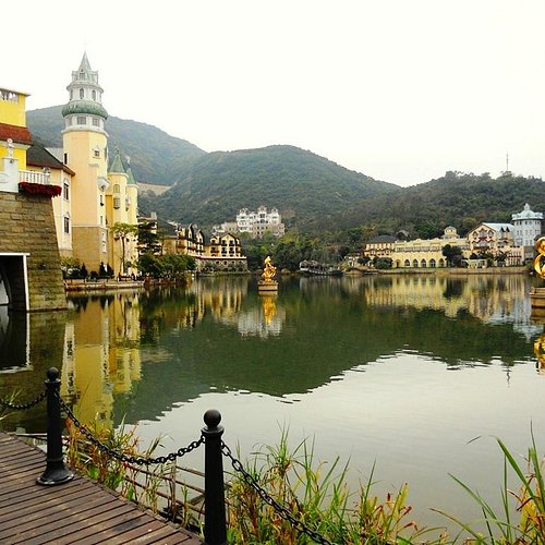 What are Shenzhens Top 10 Water Clubs? Here are the top spots for a great chill out!