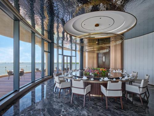 Which Shanghai Business KTV offers the best client experience? Discover top choices for impressing guests.