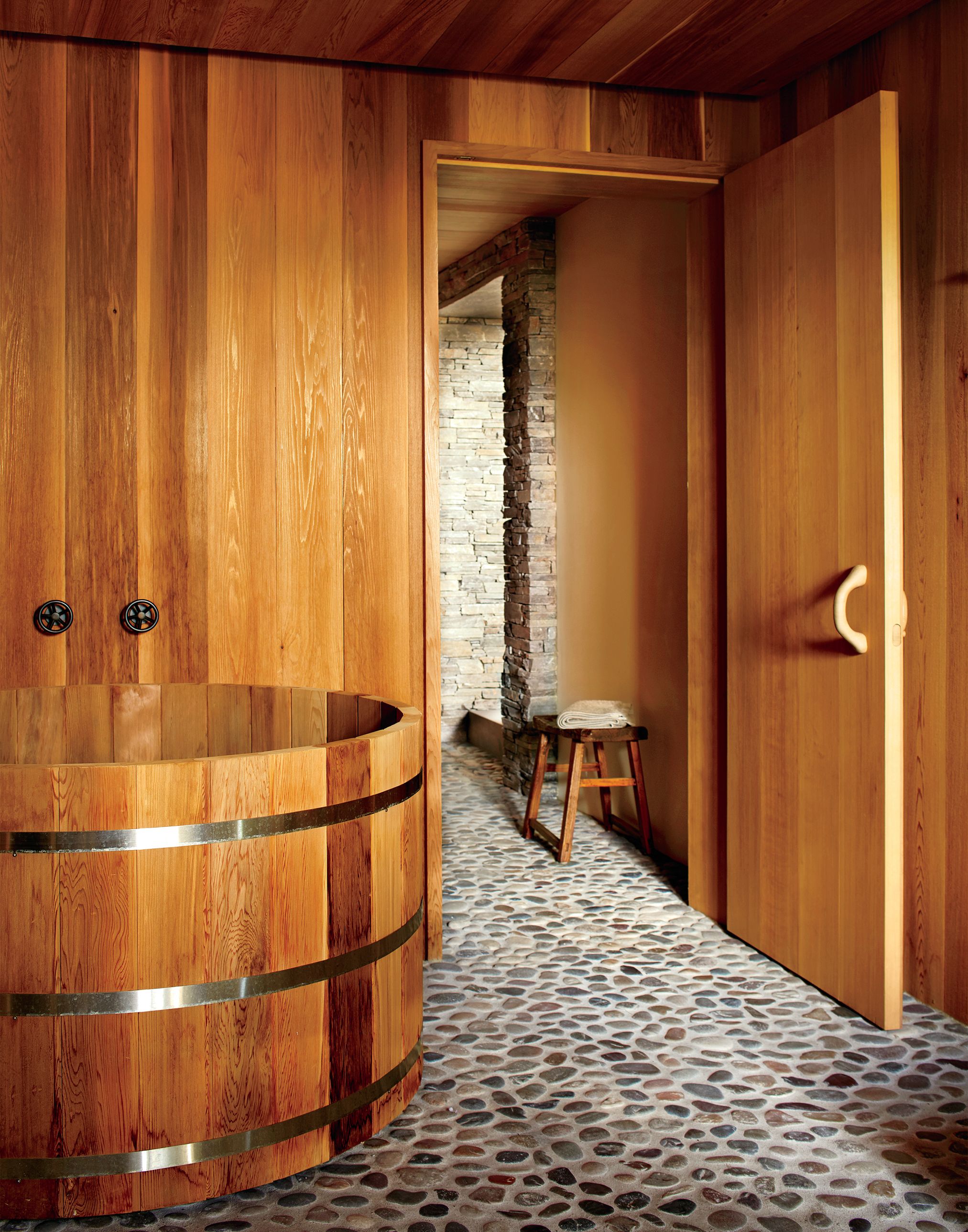 DIY sauna room making explained: Get your dream sauna with these basic building secrets.
